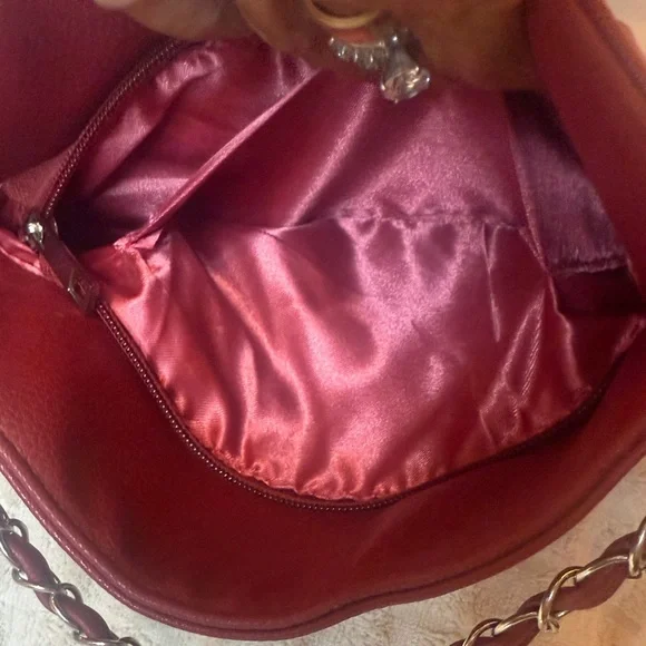 Handmade artisan laser cut leather bag artist unknown. Pristine real silk lining - Picture 14 of 14